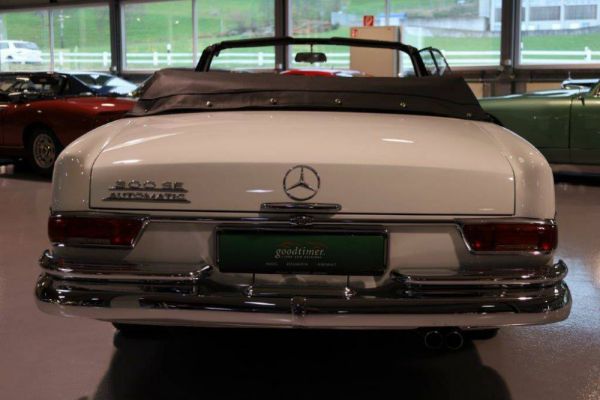 Mercedes-Benz 300 SE 1965 2373