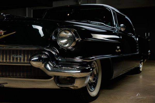 Cadillac 62 Coupe DeVille 1956 92396