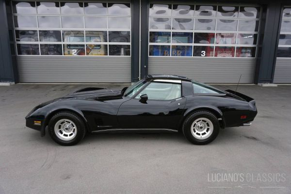 Chevrolet Corvette Stingray 1980 33836