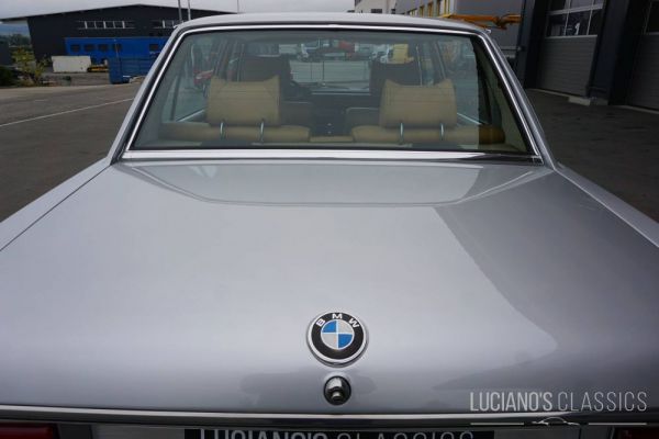 BMW 3,3 L 1975 83893