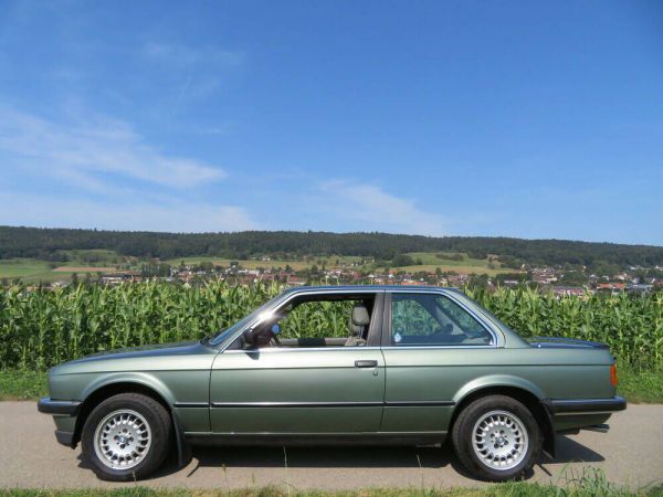 BMW 323i 1985 101233