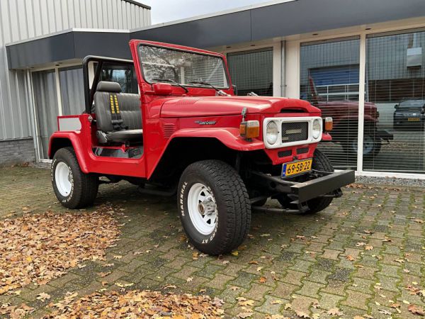 Toyota Land Cruiser BJ 40 1980 2315