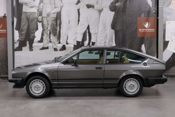 Alfa Romeo GTV 2.0 1985 59487