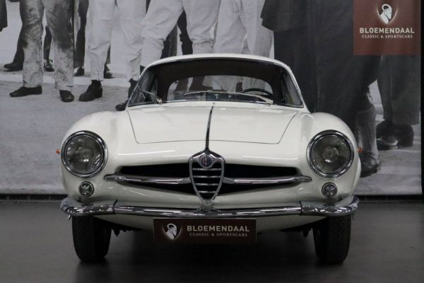 Alfa Romeo Giulia Sprint Speciale 1966 59691