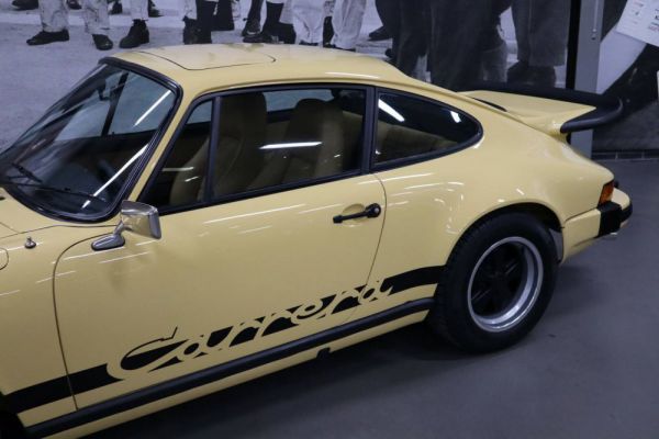 Porsche 911 Carrera 2.7 1975 85859