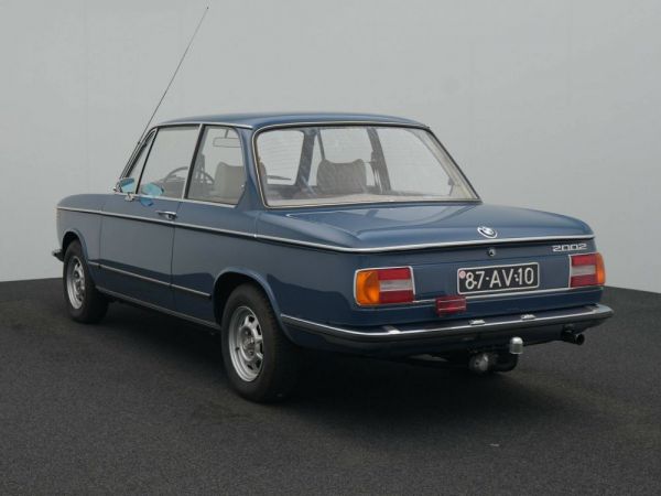 BMW 2002 1974 3679