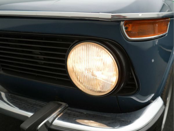 BMW 2002 1974 3689