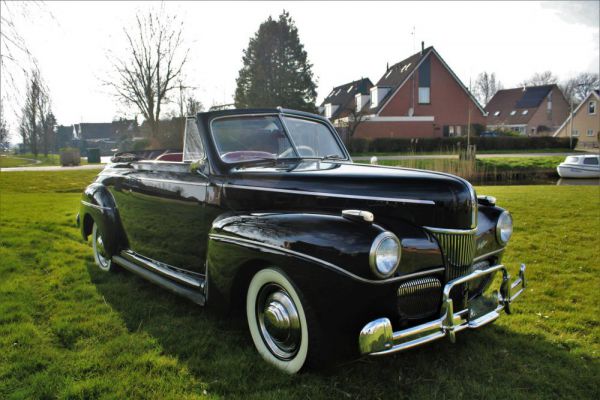 Ford Super Deluxe 1941 82157