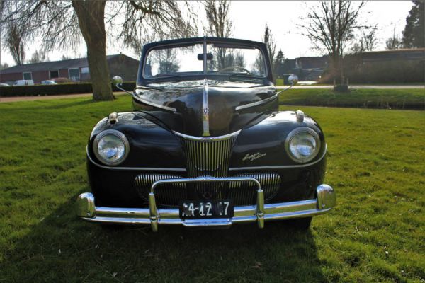 Ford Super Deluxe 1941 82161