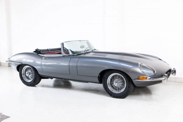 Jaguar E-Type 4.2 1965 5132