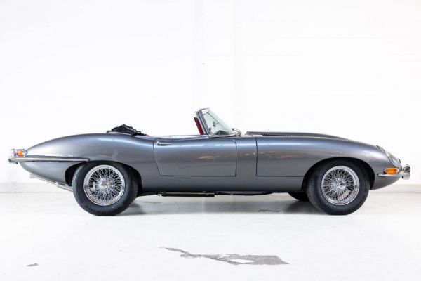 Jaguar E-Type 4.2 1965 5133