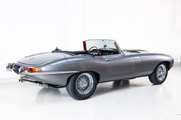 Jaguar E-Type 4.2 1965 5134