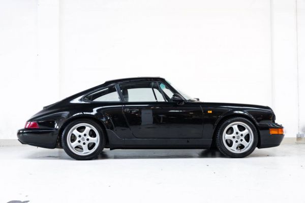 Porsche 911 Carrera 2 1991 5468