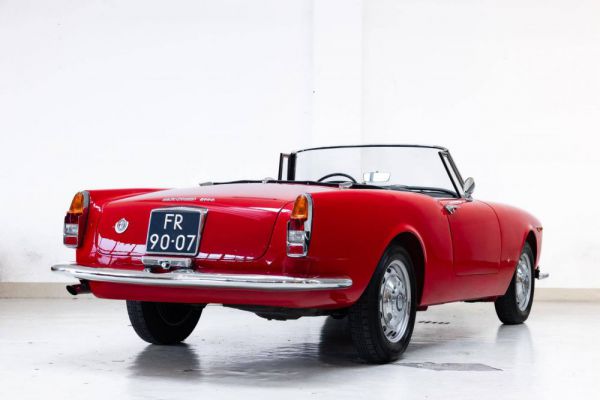 Alfa Romeo 2600 Spider 1965 5624