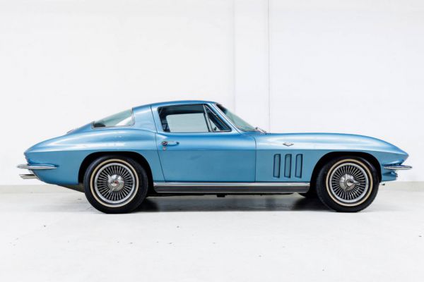 Chevrolet Corvette Sting Ray 1966 13702