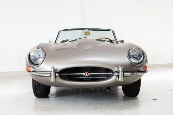 Jaguar E-Type 1968 61797