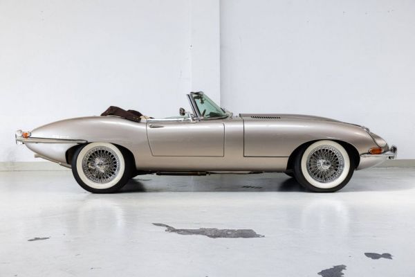 Jaguar E-Type 1968 61799