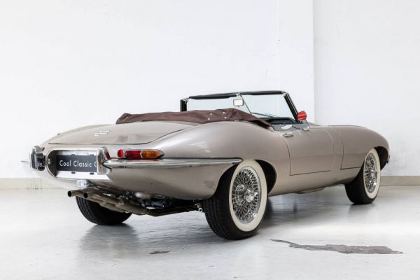 Jaguar E-Type 1968 61801