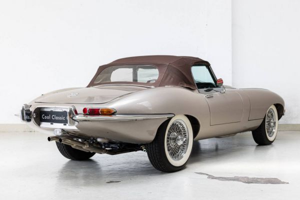 Jaguar E-Type 1968 61802