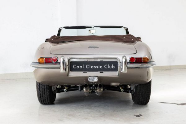 Jaguar E-Type 1968 61805