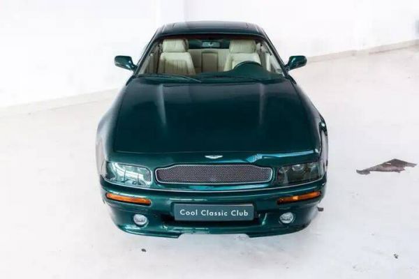 Aston Martin V8 Coupé 1999 70098