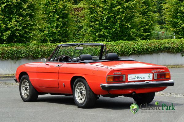 Alfa Romeo Spider Veloce 2000 1981 12398