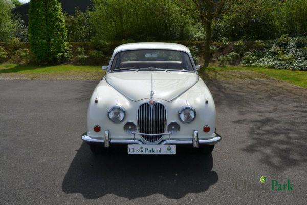 Jaguar 340 1968 12502