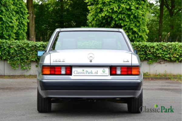 Mercedes-Benz 190 E 1992 12525