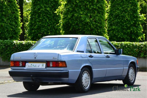 Mercedes-Benz 190 E 2.0 1993 12540