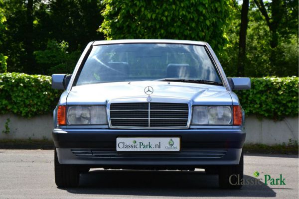 Mercedes-Benz 190 E 2.0 1993 12543