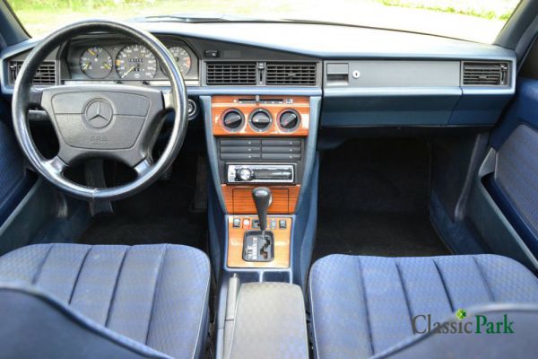 Mercedes-Benz 190 E 2.0 1993 12547