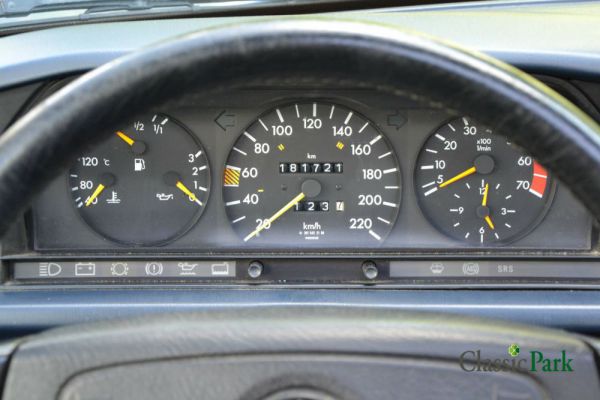 Mercedes-Benz 190 E 2.0 1993 12548