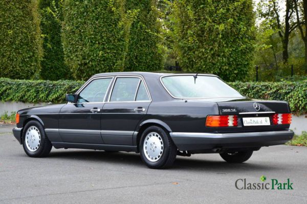 Mercedes-Benz 300 SE 1989 12608