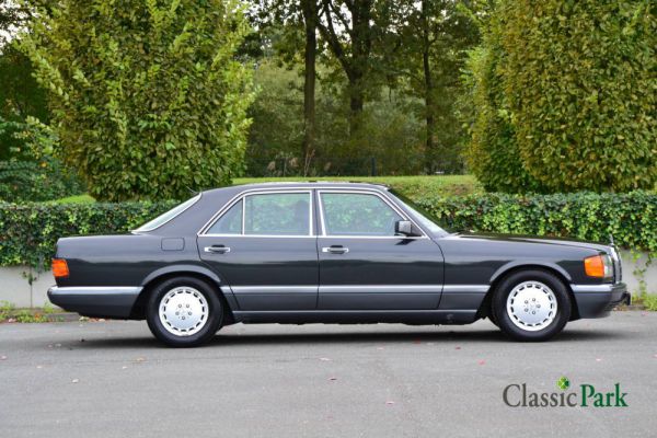 Mercedes-Benz 300 SE 1989 12611