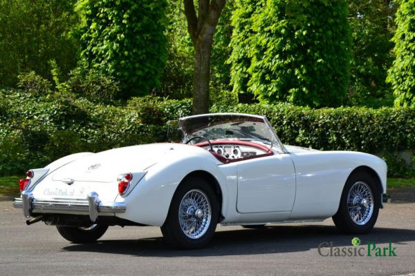 MG MGA 1600 1960 12777