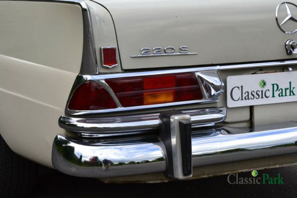 Mercedes-Benz 200 1965 58418