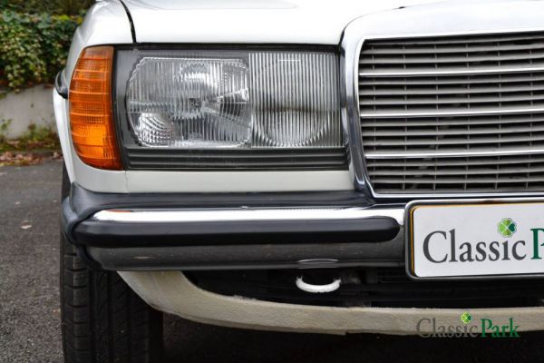 Mercedes-Benz 200 T 1984 69485