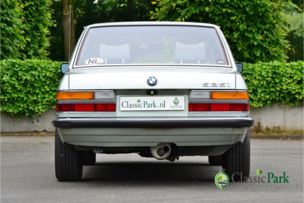 BMW 525i 1983 73391