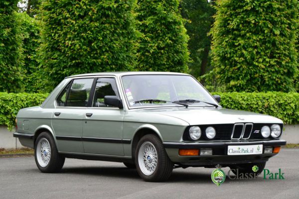 BMW 525i 1983 73394