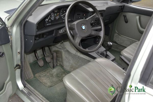 BMW 525i 1983 73401