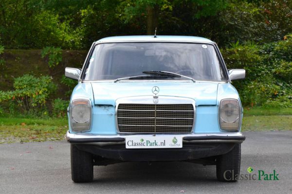 Mercedes-Benz 220 D 1974 79241