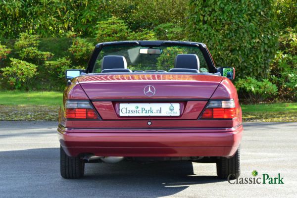 Mercedes-Benz E 200 1995 95596