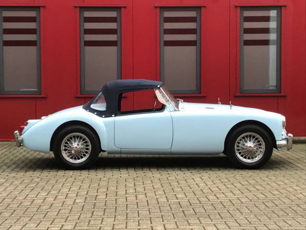 MG MGA 1600 1960 12157