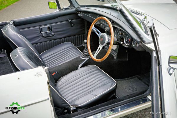 MG MGB 1970 12163