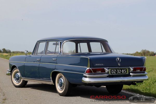 Mercedes-Benz 220 S b 1960