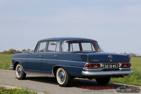 Mercedes-Benz 220 S b 1960 8770