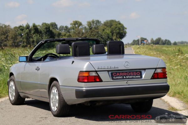 Mercedes-Benz 300 CE-24 1992 8780