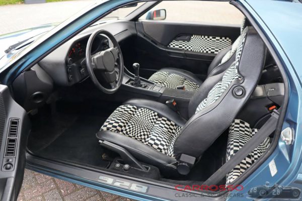 Porsche 928 1978 8832