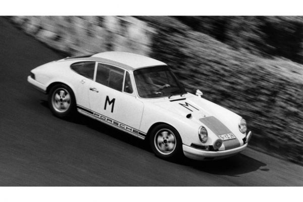 Porsche 911 R 1967 70941