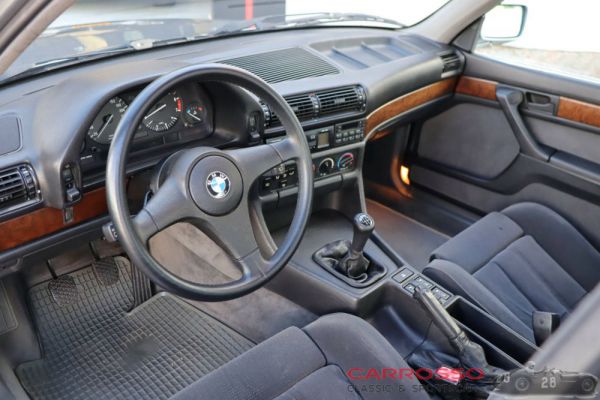 BMW 735i 1987 100730